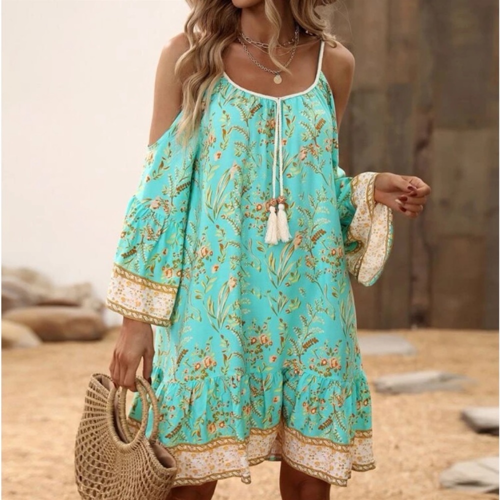 Boho Floral Print Cold Shoulder Flare Sleeve Dress